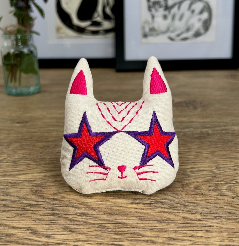 Handmade Elton Tom Catnip Toy for Cats - Unique Catnip Toy for Mewsic Loving Felines - 9cm